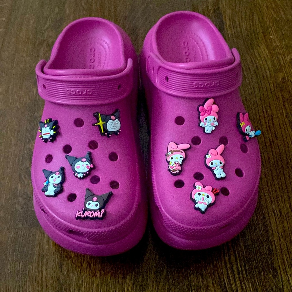 Magenta Platform Crocs with Kuromi and My Melody Gibits